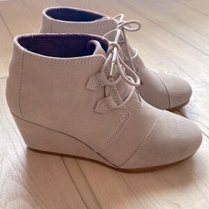 TOMS Kala Wedge Bootie- Size 7